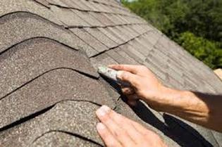 detailed roofing repair